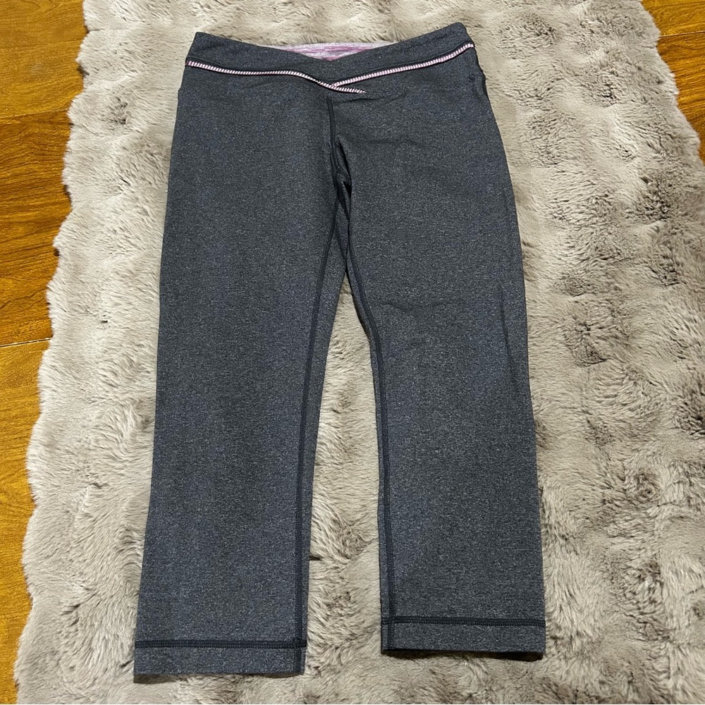 Gray Lululemon Cropped Leggings with Pink Trim